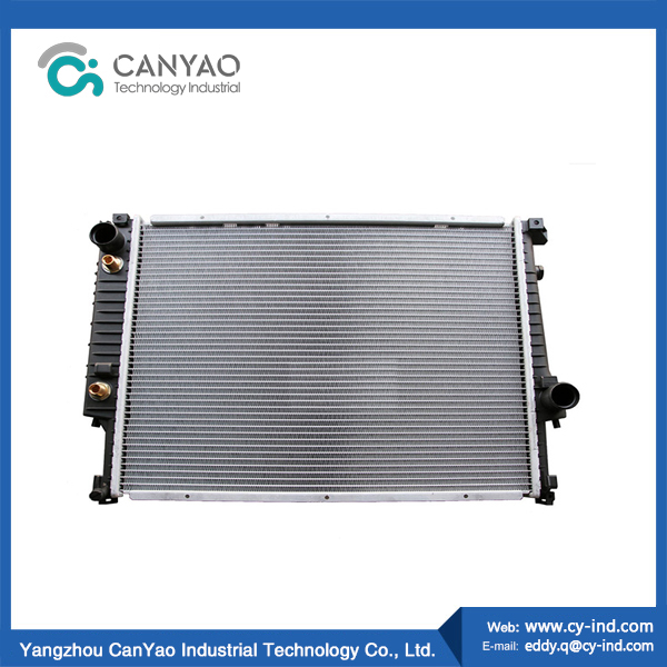 Radiador de aluminio de enfriamiento del coche de las piezas de automóvil de la fabricación de China